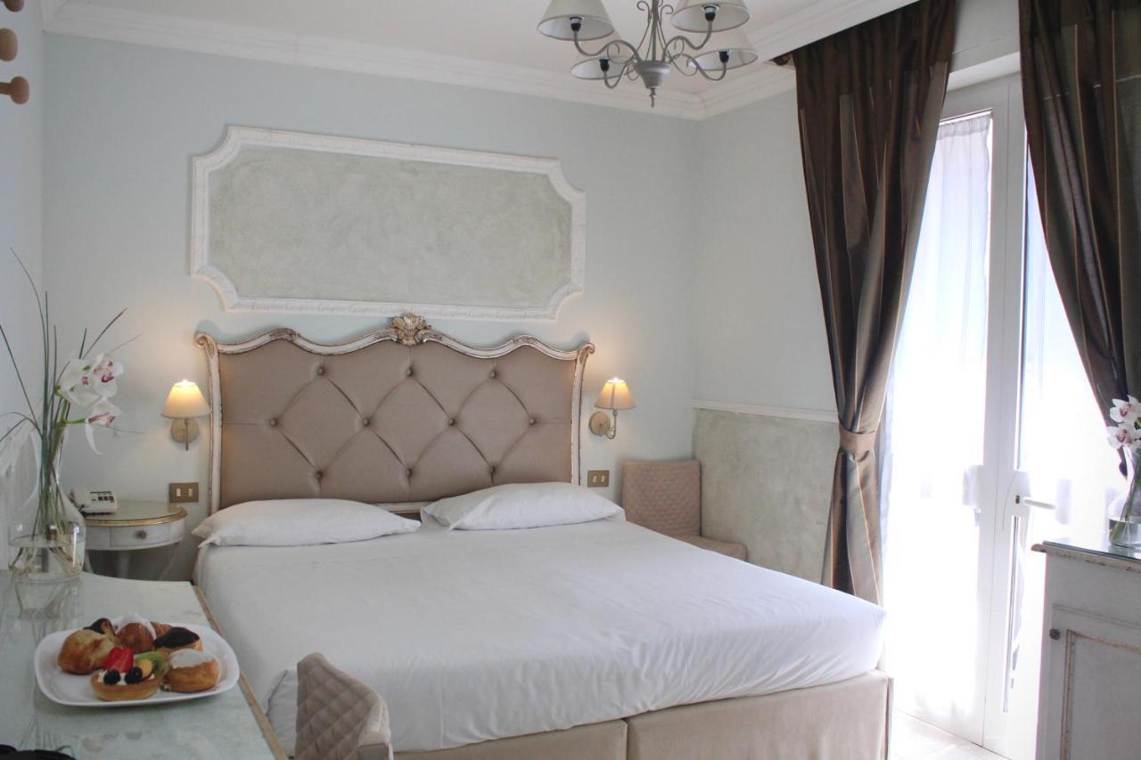 Hotel Tahiti В'яреджо Екстер'єр фото