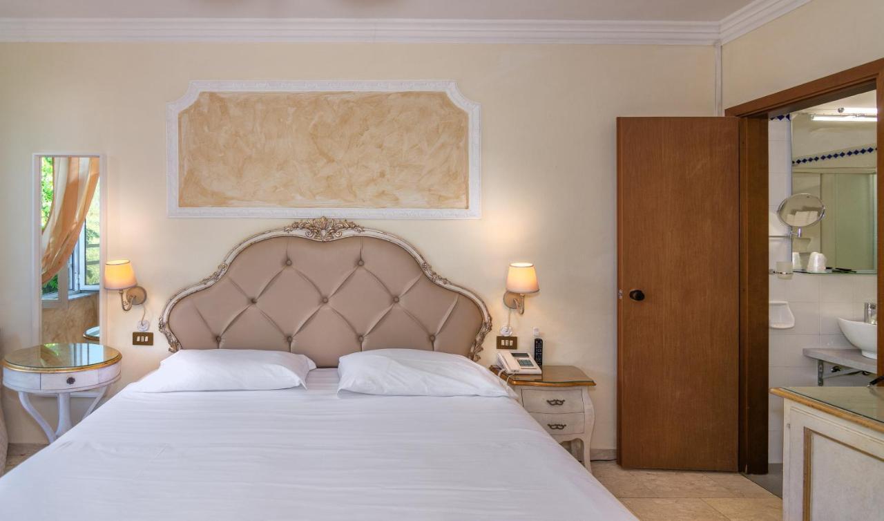 Hotel Tahiti В'яреджо Екстер'єр фото