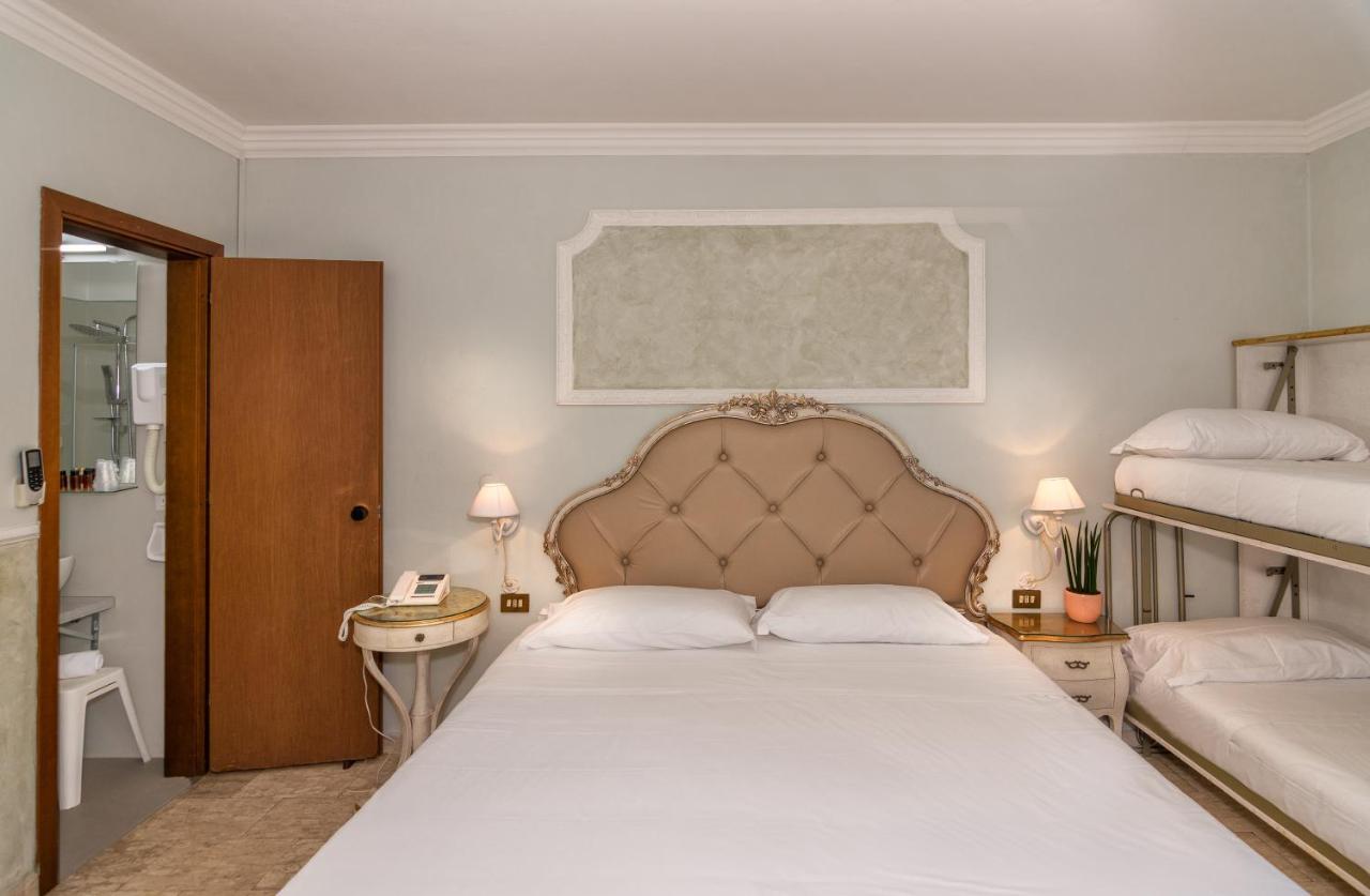 Hotel Tahiti В'яреджо Екстер'єр фото